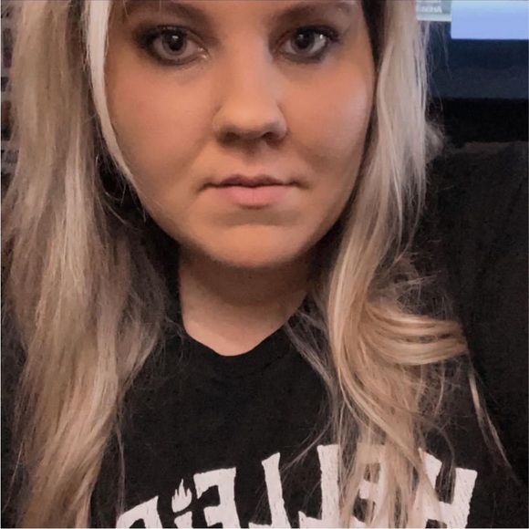 Meet your Posher, Jessica - Picture 1 of 1